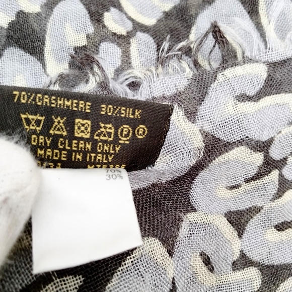 Louis Vuitton Cashmere/Silk Shawl Charcoal Gray - Picture 7 of 7